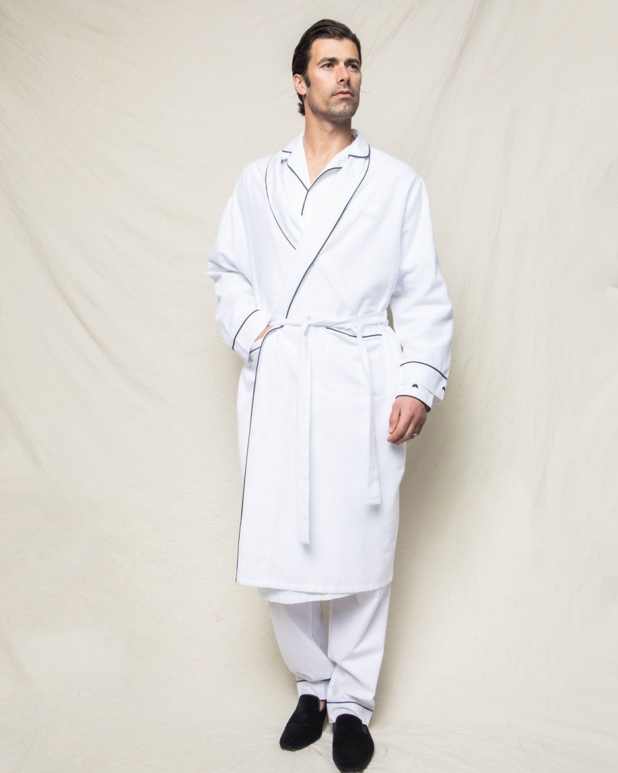 Hommes Petite Plume | Robe En Flanelle Pour Hommes En Blanc Avec Passepoil Bleu Marine