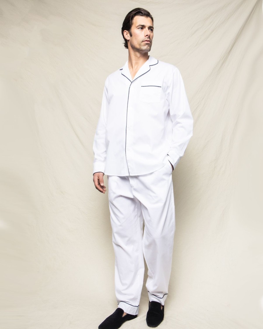 Hommes Petite Plume | Ensemble Pyjama En Serge Pour Hommes En Blanc Avec Passepoil Bleu Marine